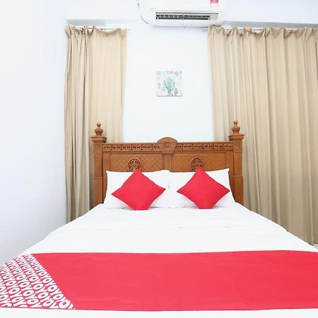 Super Oyo 89435 Nusantara Group Hotel Jertih Esterno foto