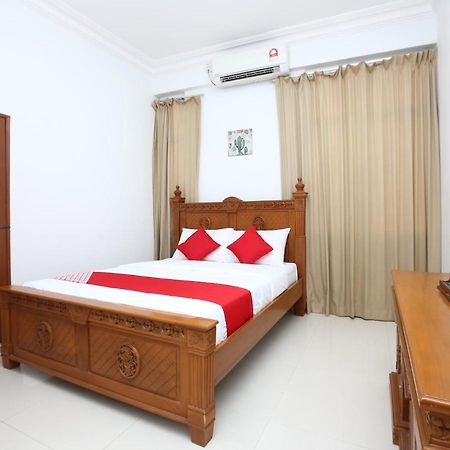 Super Oyo 89435 Nusantara Group Hotel Jertih Esterno foto