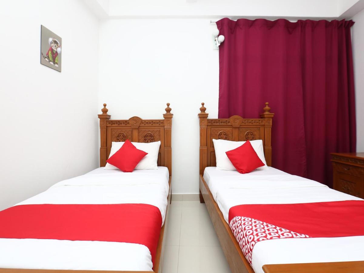 Super Oyo 89435 Nusantara Group Hotel Jertih Esterno foto