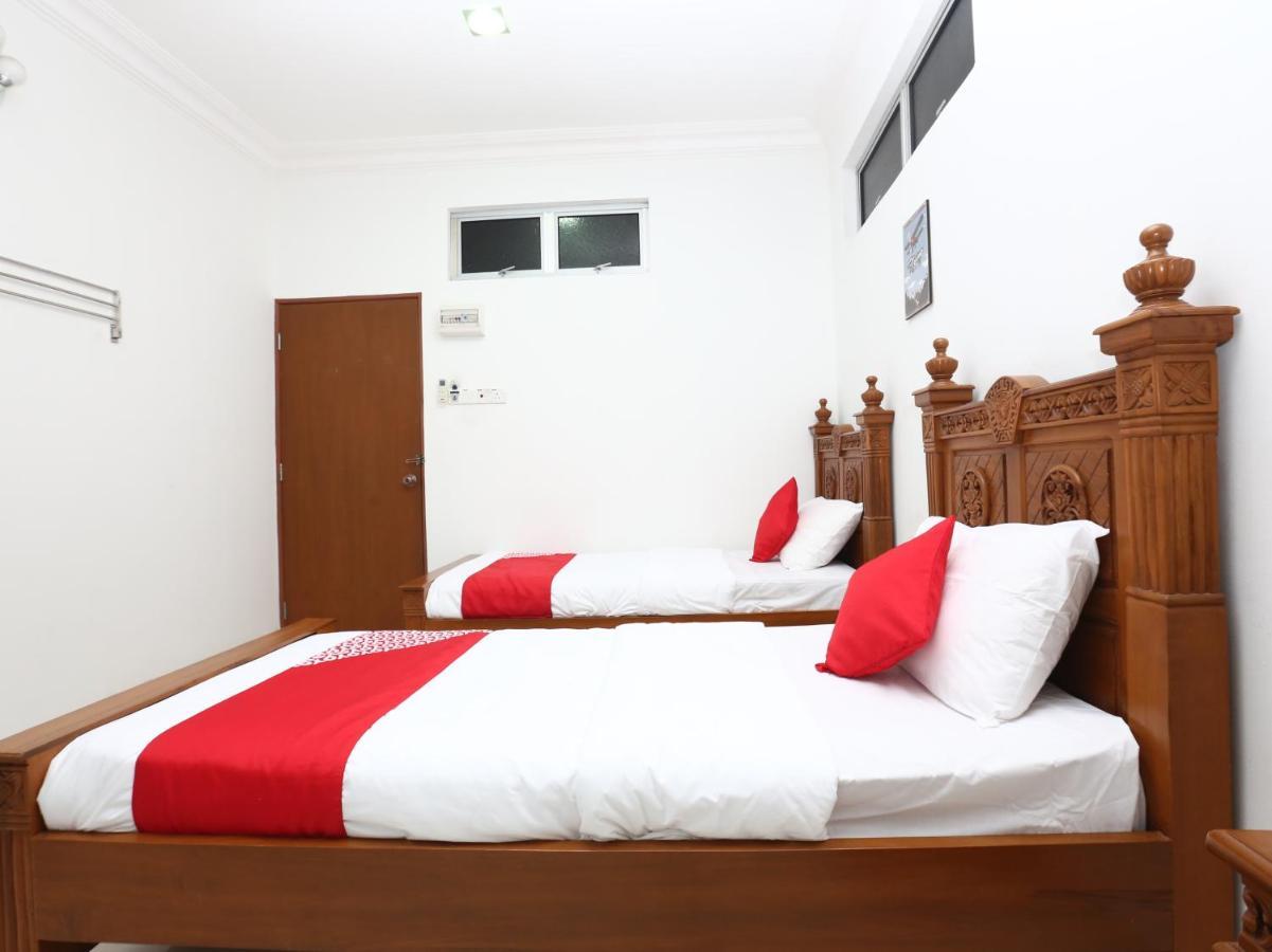 Super Oyo 89435 Nusantara Group Hotel Jertih Esterno foto