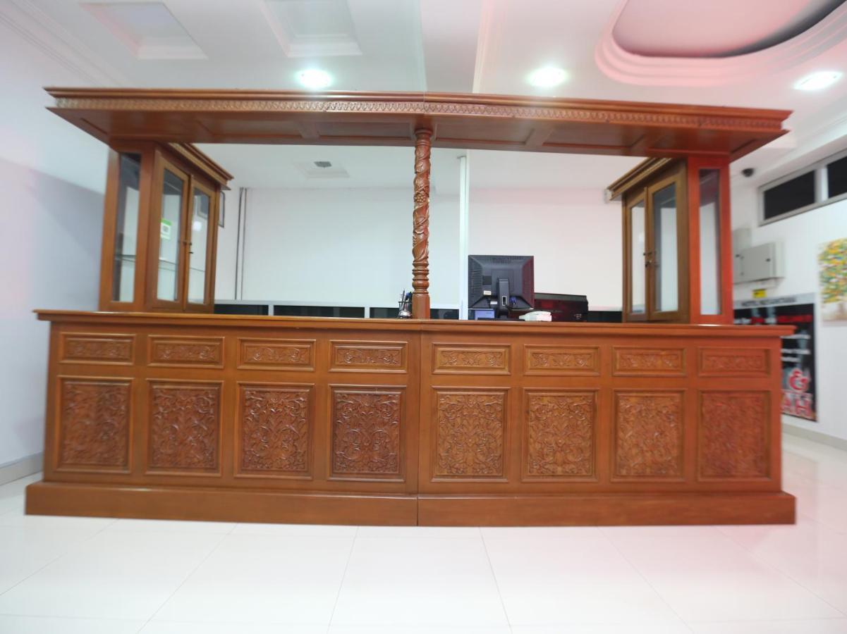 Super Oyo 89435 Nusantara Group Hotel Jertih Esterno foto